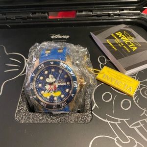 Invicta Mickey Mouse Watch and Case